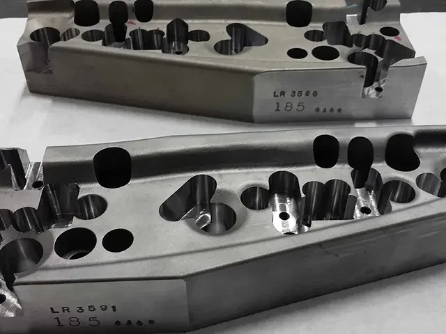 our products - buttons img